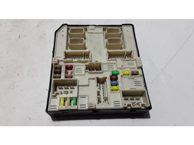 Блок предохранителей 284B63007R   Renault Master III    