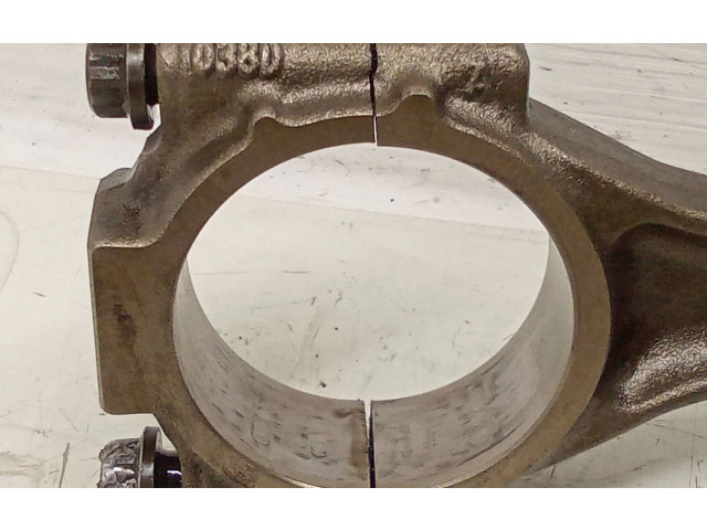 Píst 038D, V300   Volkswagen Caddy     