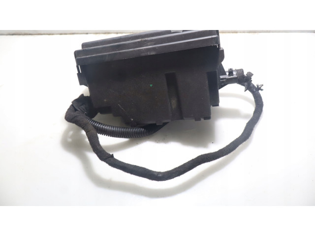 Блок предохранителей Opel Meriva B