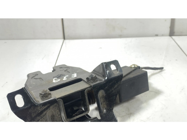 Задний замок