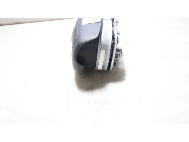 Подушка безопасности водителя    Skoda Fabia Mk2 (5J)