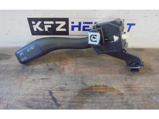 Ручка поворотов/ фонарей  8P0953513A, 8P0953513A   Audi A3 S3 8L 