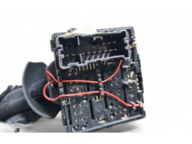 Ручка стеклоочистителей 681728631R, E10670253   Dacia Dokker