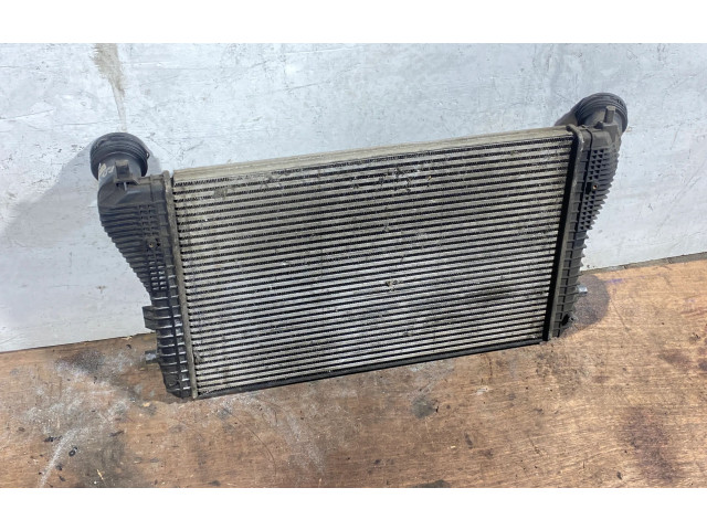 Интеркулер  1K0145803L   Volkswagen Jetta V 