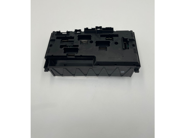 Блок предохранителей 117033444, 9210863   BMW X3 F25    