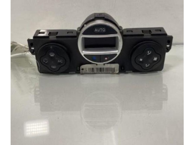 Блок управления климат-контролем    Renault Clio III