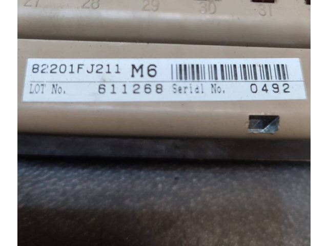 Блок предохранителей 82201FJ211   Subaru Forester SJ    