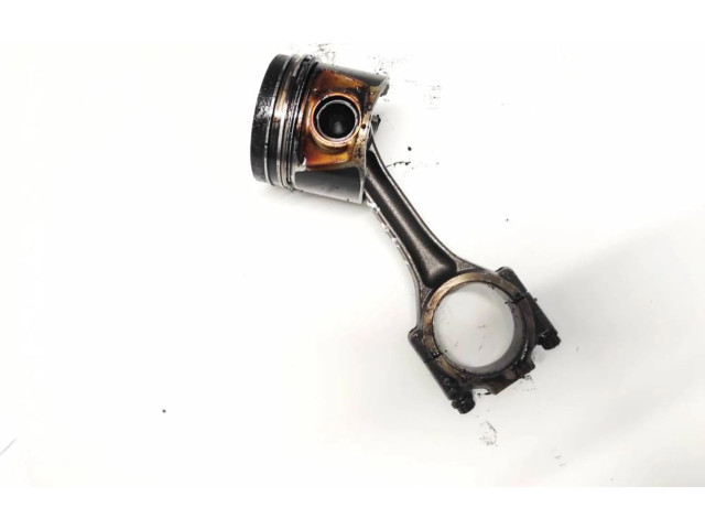 Поршень с шатуном Volkswagen PASSAT B6