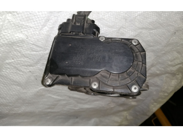 Дроссельная заслонка