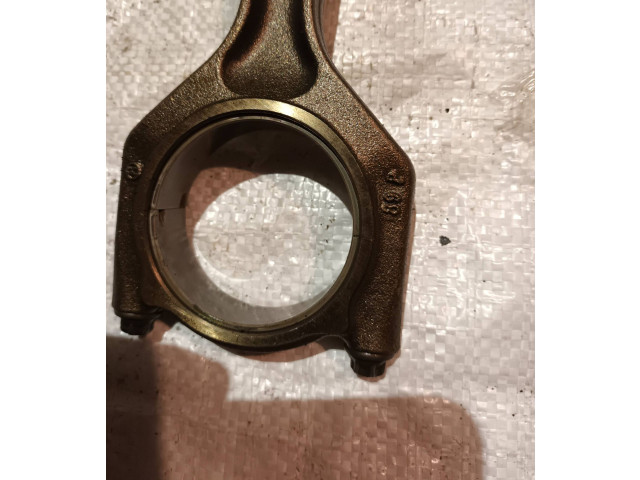 Шатун      BMW 3 E90 E91  