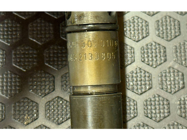 Vstřikovač 0591302010   Audi A8 S8 D2 4D     