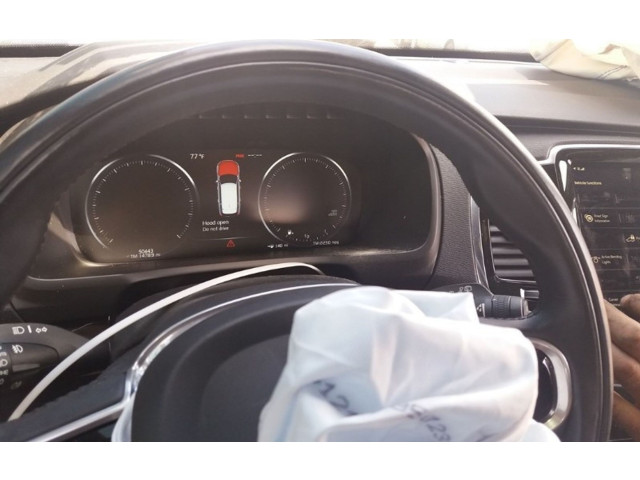 Панель приборов 36010424   Volvo XC90       