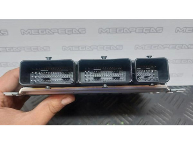 Блок управления двигателя A3C0422630001 Dacia Sandero