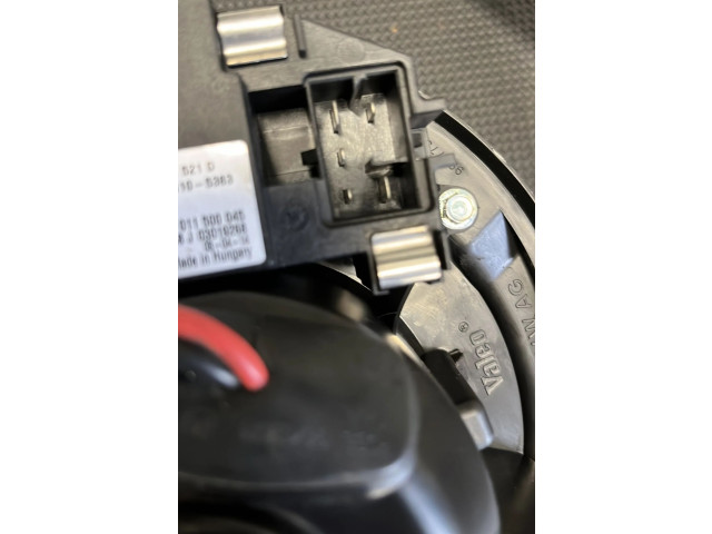 Вентилятор печки       Volkswagen Touran I