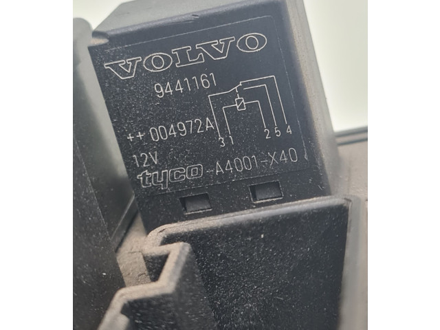 Блок предохранителей 8651187, 518323217 Volvo S60