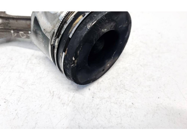 Píst Hyundai Santa Fe