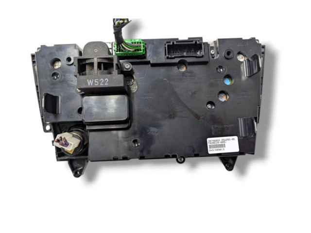 Блок управления кондиционером 30746022 Volvo V70