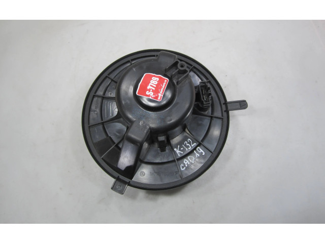 Вентилятор печки 1K1819015F Volkswagen Caddy