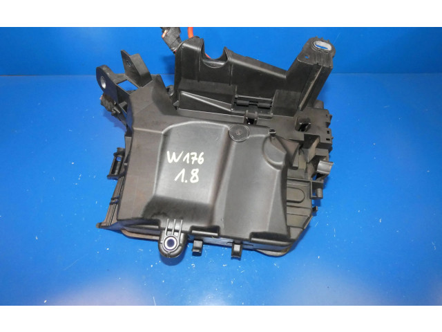 Блок предохранителей  A2465400024   Mercedes-Benz A W176    