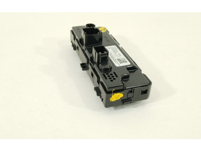 Дисплей    11A907049, 11A907049WHS   Cupra Leon