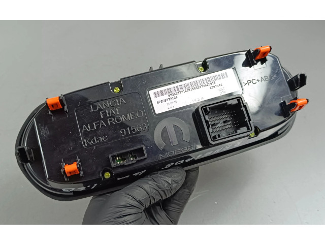 Блок управления климат-контролем 07356377160 Jeep Renegade