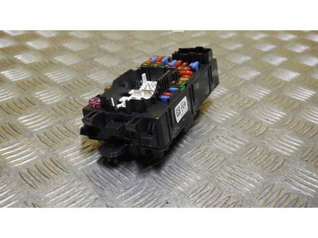 Блок предохранителей  84582038, 25801727   Chevrolet Silverado    