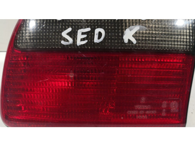 Задний фонарь правый сзади 45300    Opel Omega B1   1994-1999 года