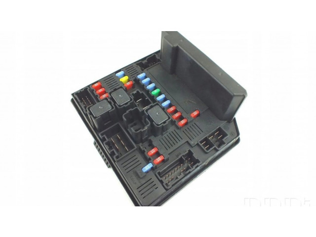 Блок предохранителей 284B7BB00B   Nissan Qashqai    