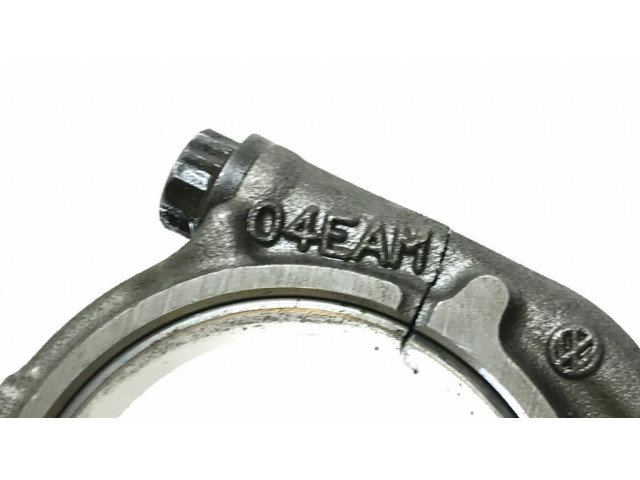 Píst 04EAM Audi A3 S3 8V pro benzínový motor 1.5 DADA TFSI