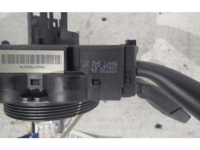 Pojistková skříňka Ручка поворотов/ фонарей Peugeot 307 2002