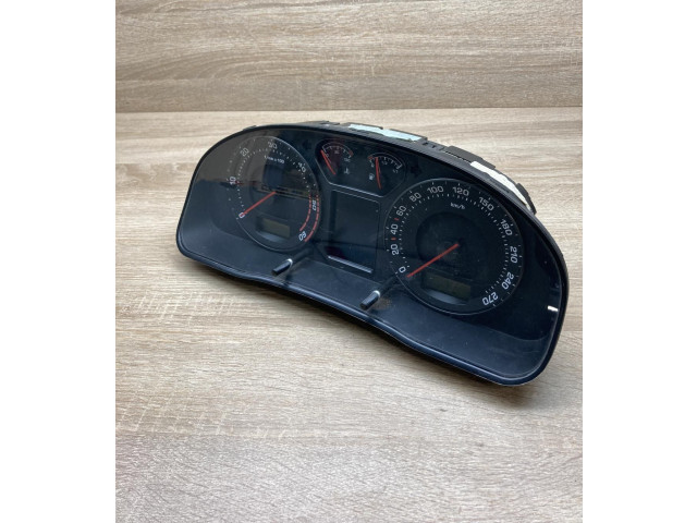 Панель приборов 3U0920841A Skoda Superb B5 (3U)