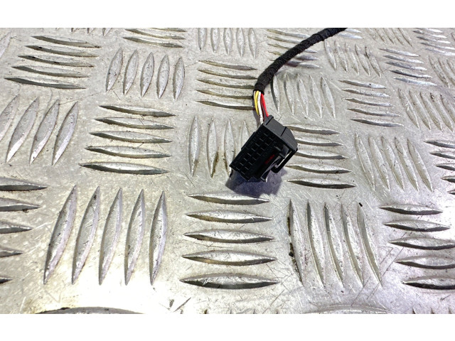 Зеркало электрическое Volkswagen Touran II 2010 - 2016 года