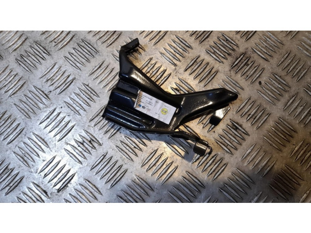 Другая деталь салона