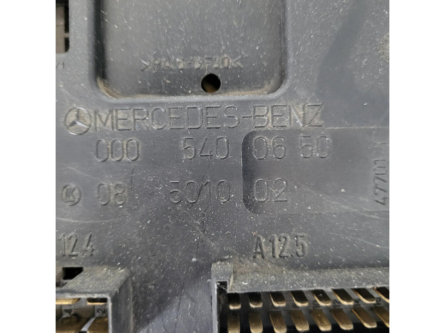   Pojistková skříňka 08501002   Mercedes-Benz E W212 2009