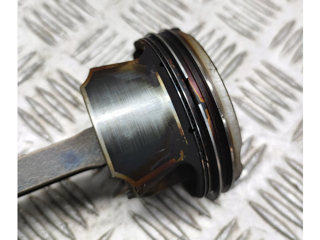 Píst Ford Fiesta YYJB