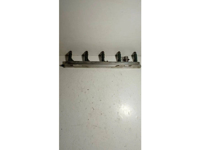 Топливная рампа 0485146, 9202710 Volvo S60