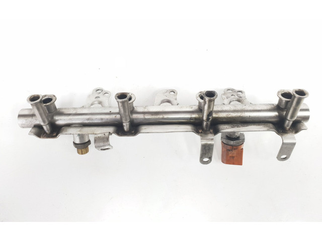 Топливная рампа 06J133317M, 06J133317AB Volkswagen Golf VI