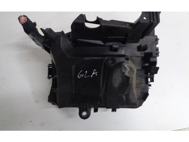 Pojistková skříňka A2465400182 Mercedes-Benz GLA W156 2014
