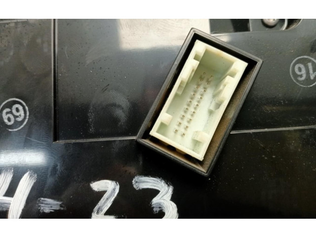 Přístrojová deska  Citroen Berlingo 2020 9830952080  