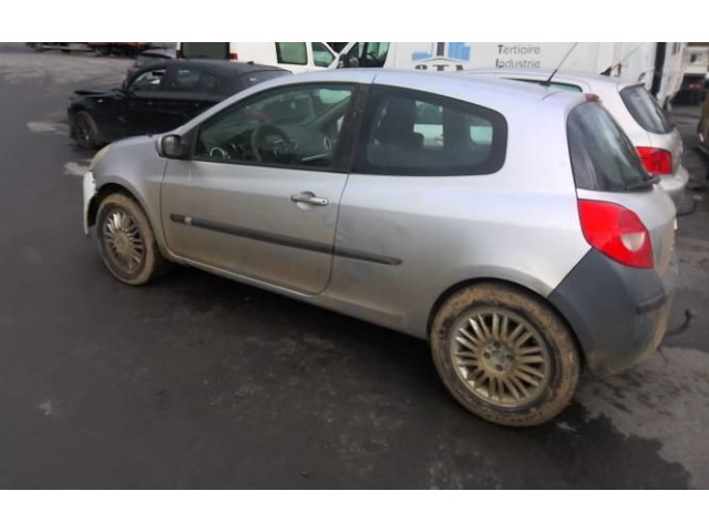 Модуль управления BSM 8200674661   Renault Clio III    