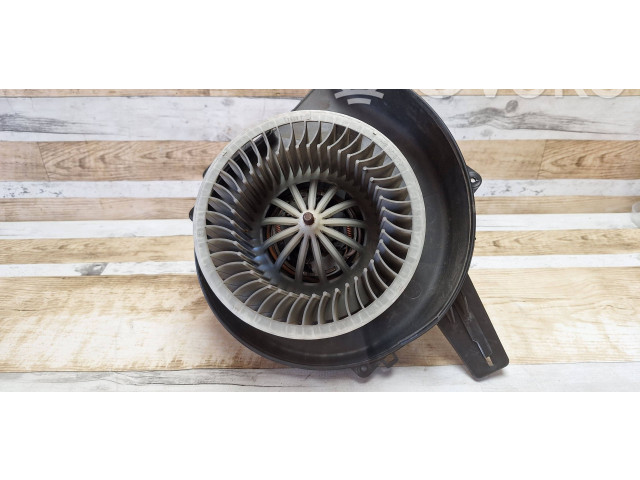 Вентилятор печки    6Q1820015B, A9677   Skoda Fabia Mk1 (6Y)