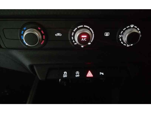 Блок управления климат-контролем 83A820043JIMJ, 83A820043J Audi A1