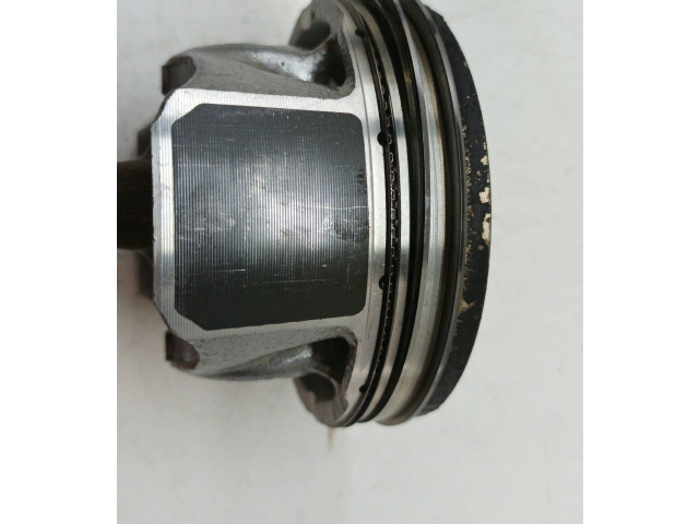  Поршень с шатуном  TFSI, TSI  Skoda Superb B6 (3T)  