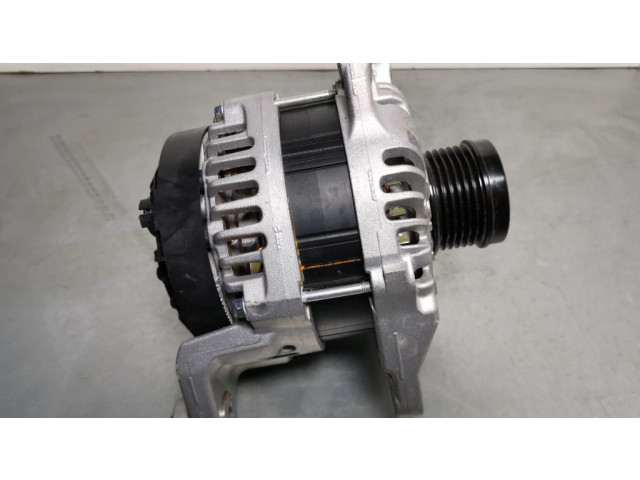 Генератор 23700AB070 Subaru Outback (BS) 2.5