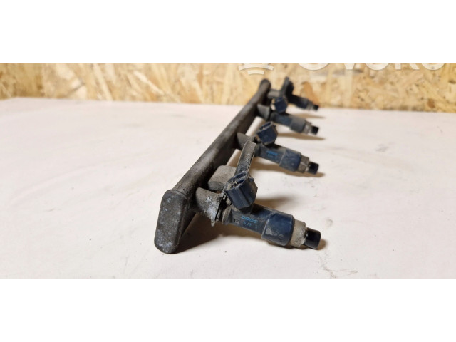 Топливная рампа 028142302 Mitsubishi Outlander