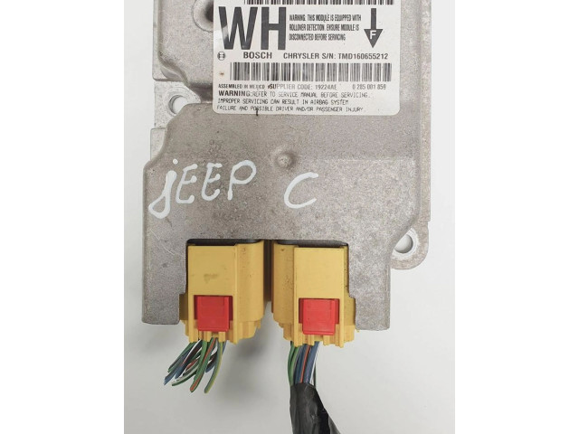 Блок подушек безопасности 04896233AD   Jeep Cherokee III KJ