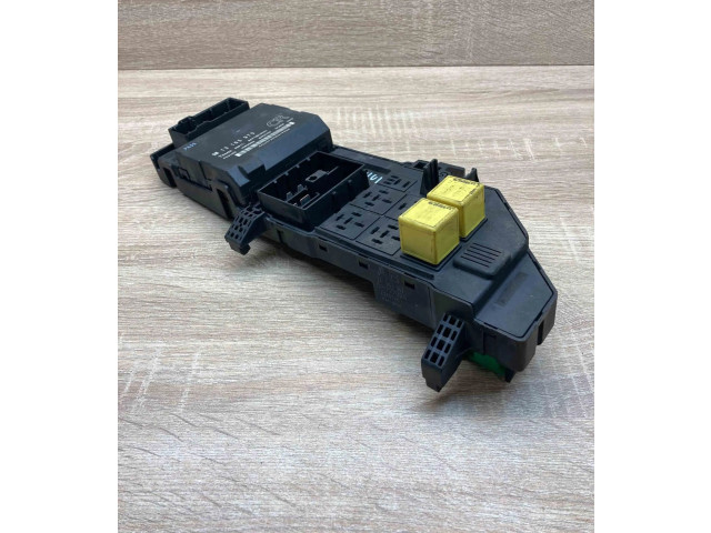 Pojistková skříňka 13165970, 24443147 Opel Vectra C 2002