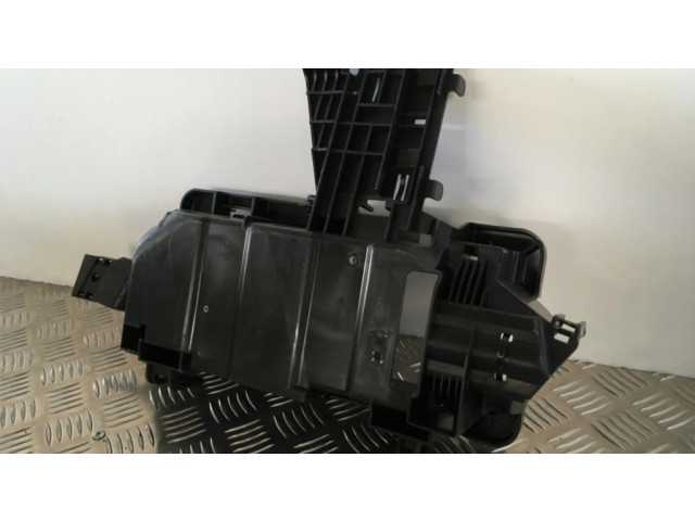 Блок предохранителей A1665410140, A1665452900 Mercedes-Benz ML W166