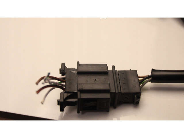 Зеркало электрическое        Skoda Fabia Mk2 (5J)  2007 - 2014 года   