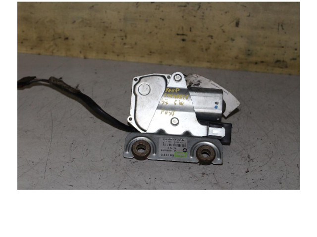 Моторчик заднего дворника     Jeep Cherokee XJ